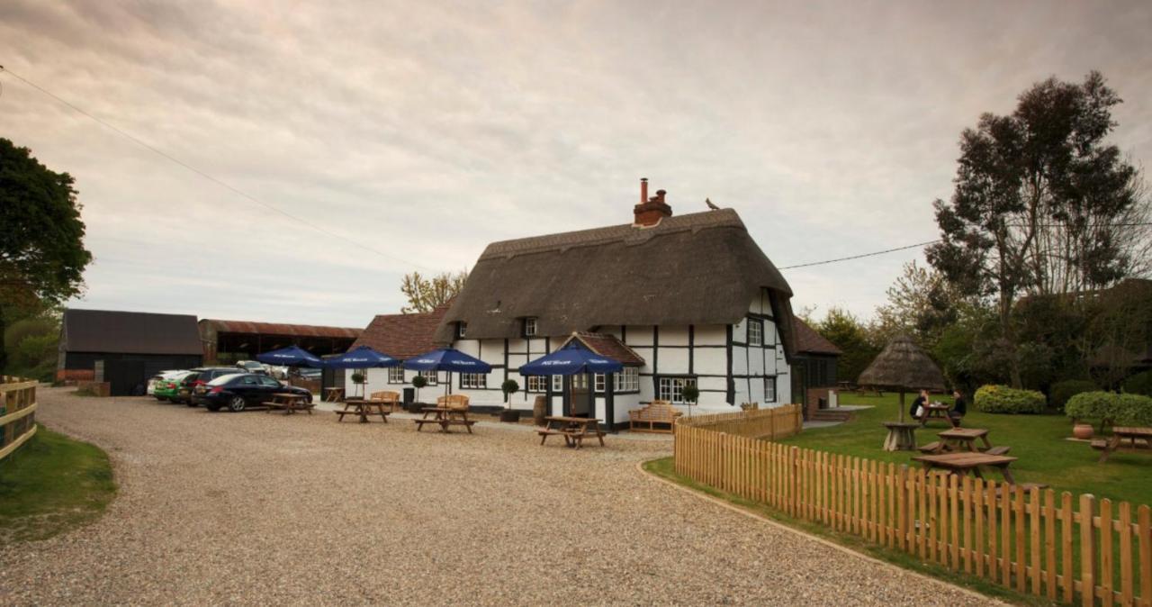 The Bottle & Glass Inn Harpsden Екстер'єр фото