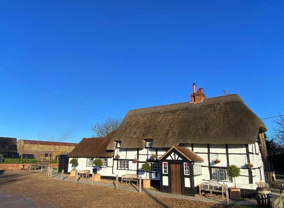 The Bottle & Glass Inn Harpsden Екстер'єр фото